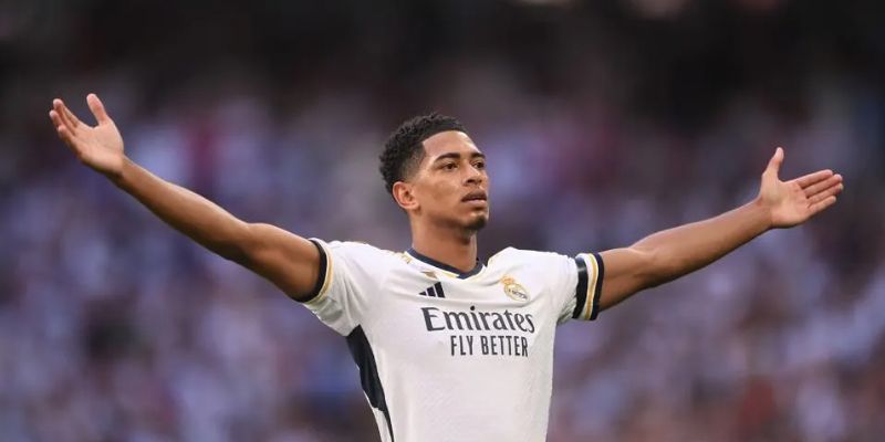 Phong cách thi đấu tỏa sáng của Jude Bellingham